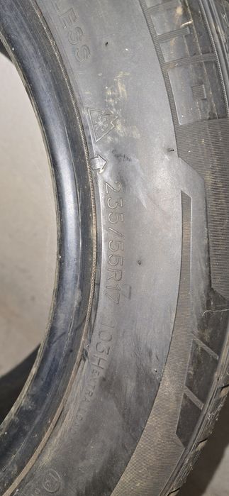 Momo italy 235/55/17