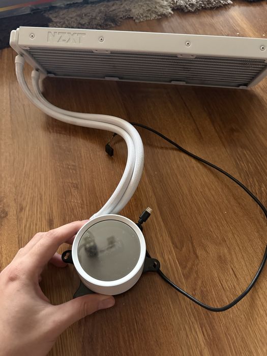 Nzxt X73 Kraken White Водно охлаждане