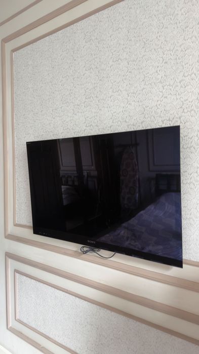 Телевизор Sony BRAVIA Monolit