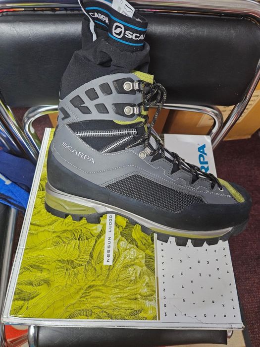 Adidasi Scarpa de vanzare noi