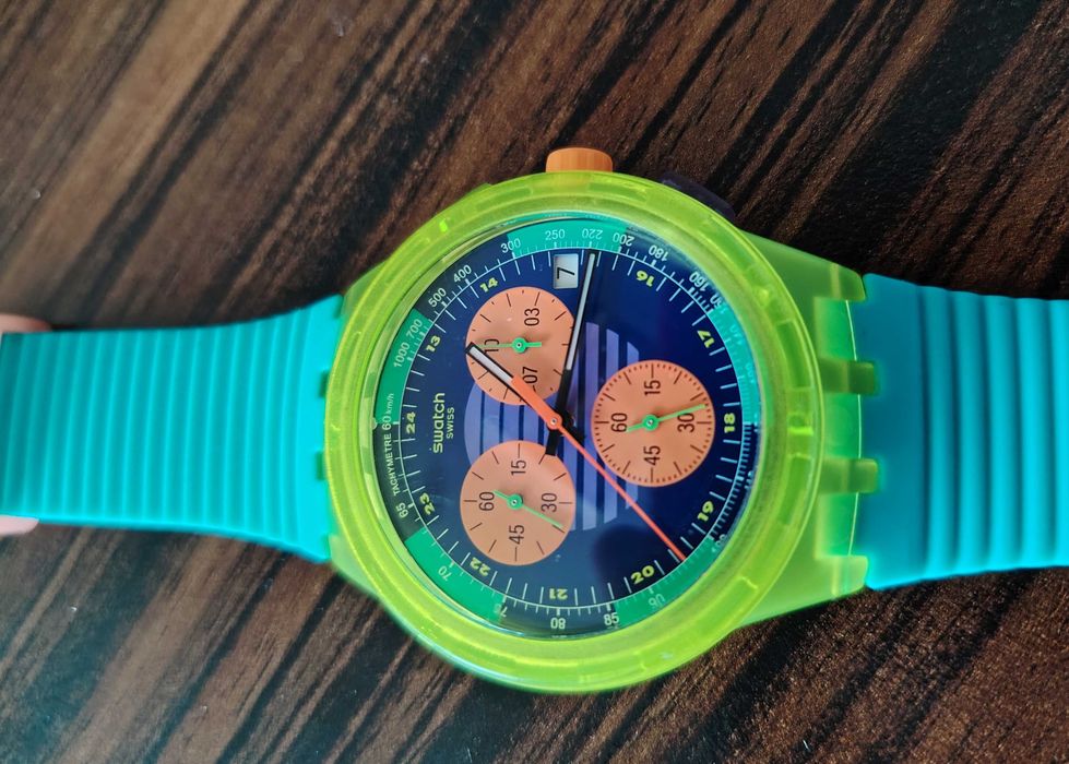 Часовник Swatch Neon Wave SUSJ404