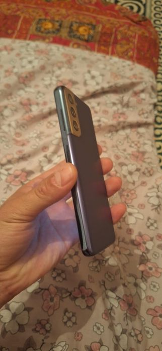 Обмен  телефона S21 8/256 gb