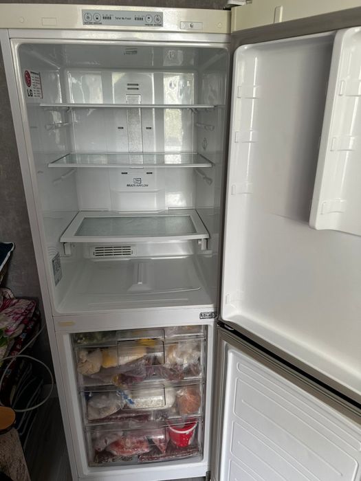 Продам б/у холодильник LG