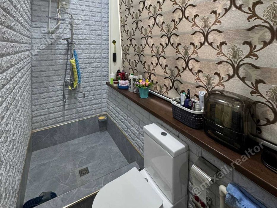 Продается Дом, 220 м2, 7,7 сот, 1-линия ул. Фергана Йули (87648)