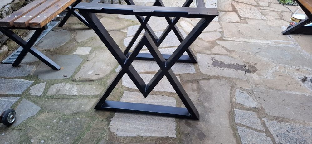 Метални крака за маса