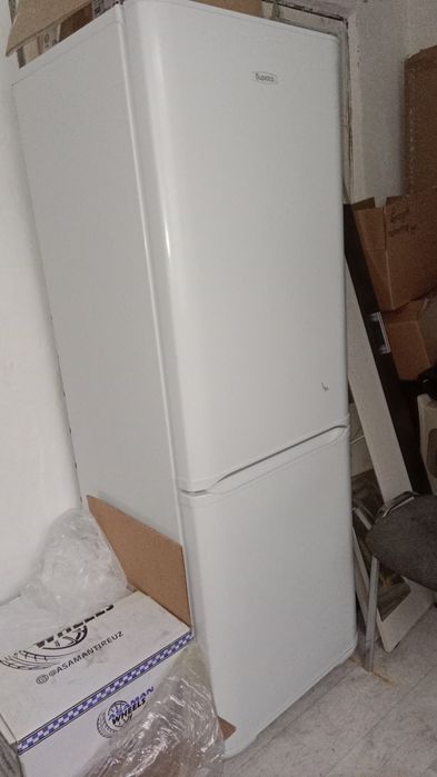 Продам холодильник