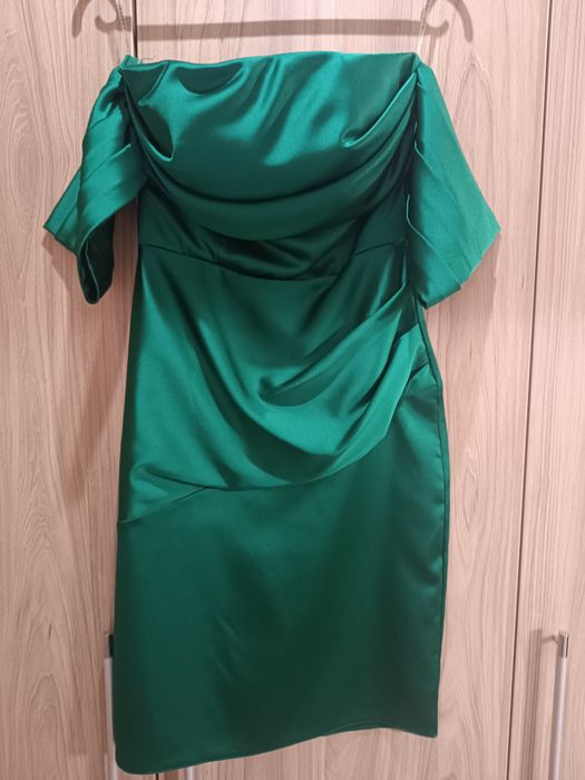 Сатенена рокля р-р 36