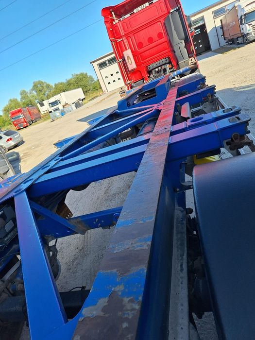 Șasiu container Van Hool 2016, 20/40 ft, stare bună