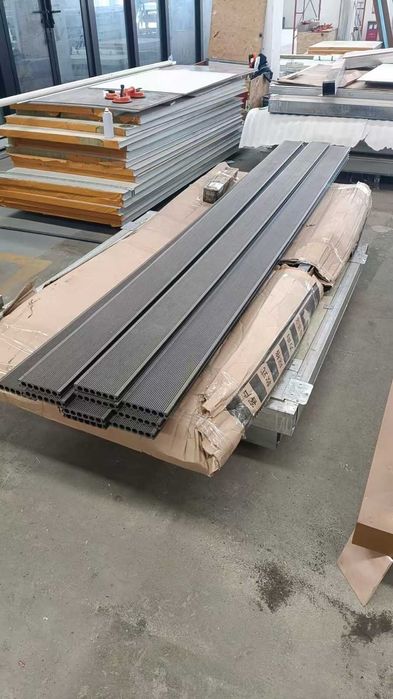 Луксозен купол   с PC тяло ,конструкция алуминиева сплав 4М диаметър