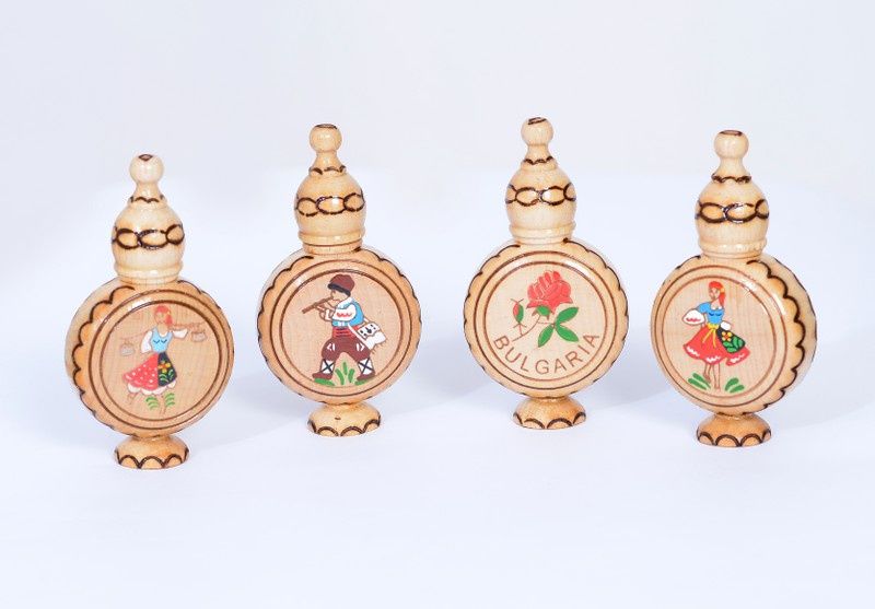 Традиционни български сувенири - ръчна изработка.