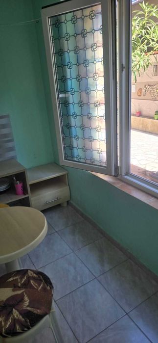 Продава се партерен етаж от къща в центъра на Несебър