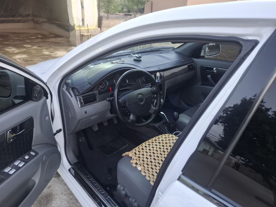 Gentra lacetti sotiladi srochna