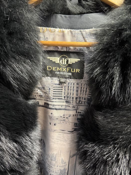 Haina din blana de vulpe lunga