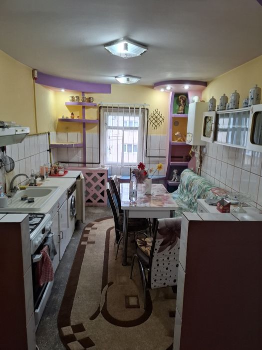 Vând apartament în Lupeni- Strada Policlinicii