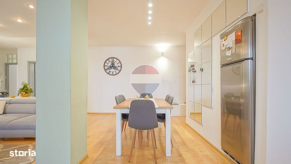 Comision 0 %! Apartament cu 4 camere de vânzare în Centrul Civic