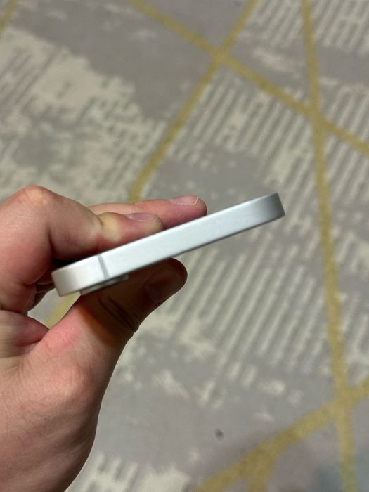 iPhone 16e 256GB