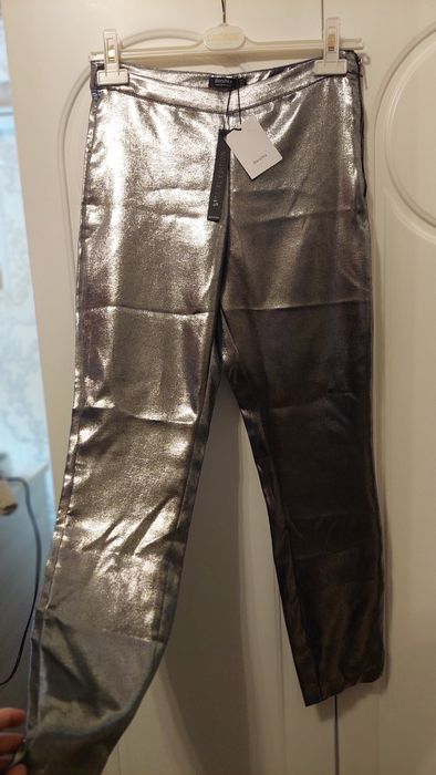 Скидка "Bershka"  Женский брюк новый