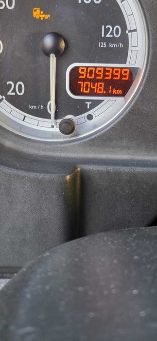 De vanzare DAF LF 12t