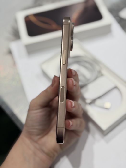 Vand Iphone 16 pro 128 Gb