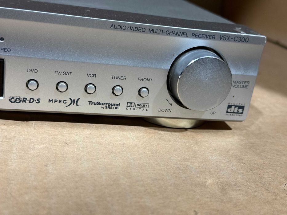 Ресийвър Pioneer VSX-C300 с дистанционно и колони