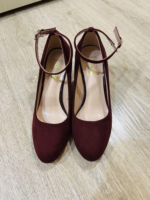 Tufli Каблук oyoq kiyim