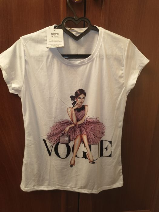 Футболки женские по 20.000 и по 10.000, Selfie, Anaki