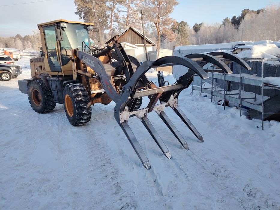 Продам фронтальный погрузчик