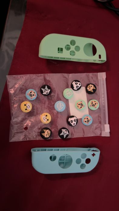 Vand consola Nintendo Switch (1) competa cu accesorii