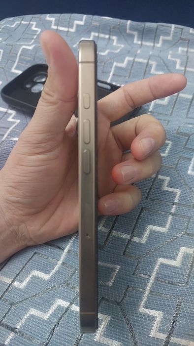 Iphone 16 pro с гарантий
