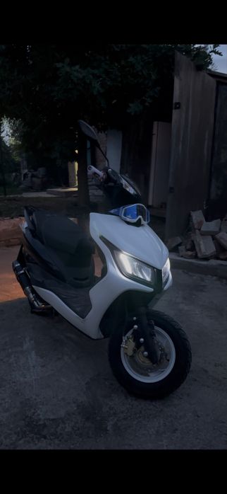 продам скутер м8