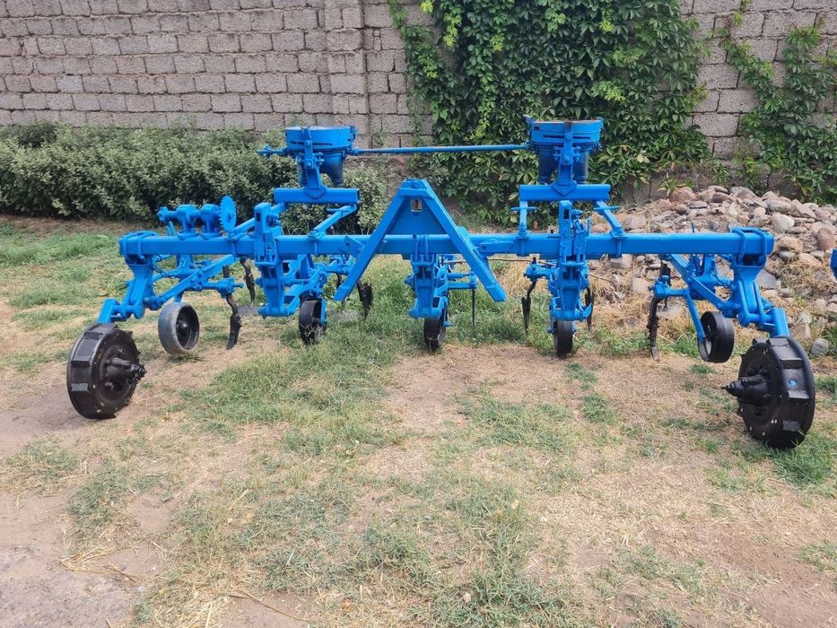 Traktor sotiladi , proseplari bilan