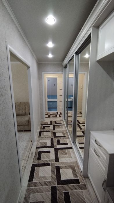 Продам 4-х комн квартиру