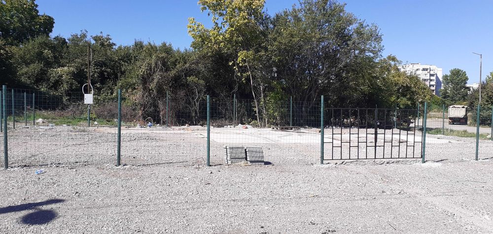 Дава се под наем Гараж / Паркомясто в София, Абдовица - 3000 кв.м за 35.7 € - Снимка #1