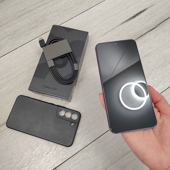Se vinde Samsung Galaxy S22