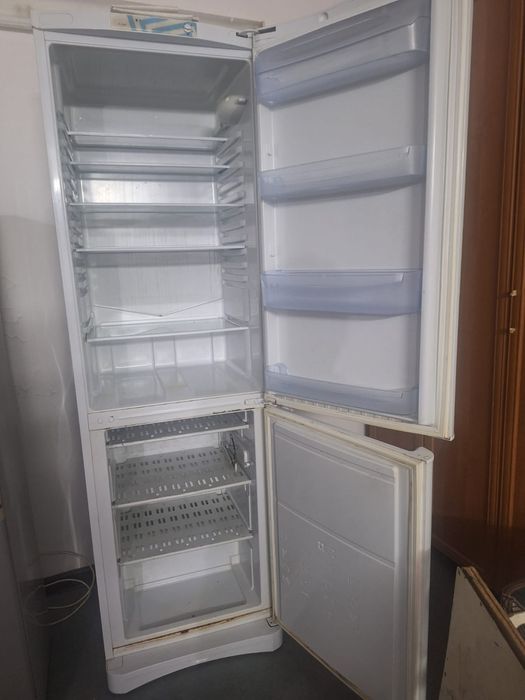 Холодильник продам