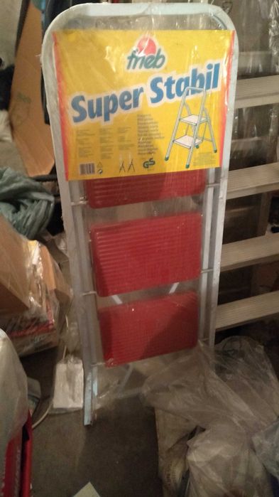 Продавам нови алуминиеви австрийски стълби