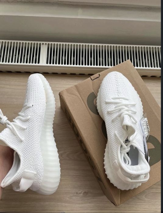 Yeezy 350 ,,White”- noi,nefolositi