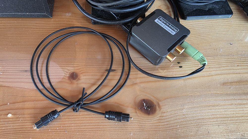 Колони домашно кино Creative