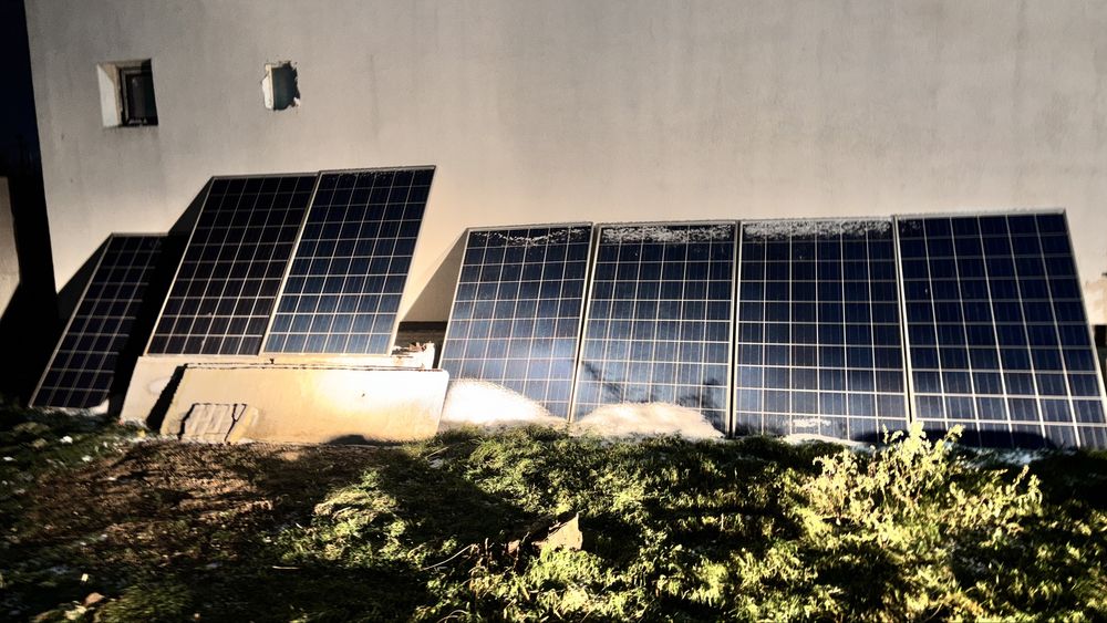 Vand 7 panouri fotovoltaice cu celule policristaline Trina de 250w