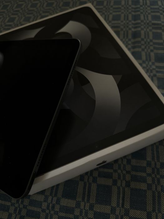iPad Air 5 продаю