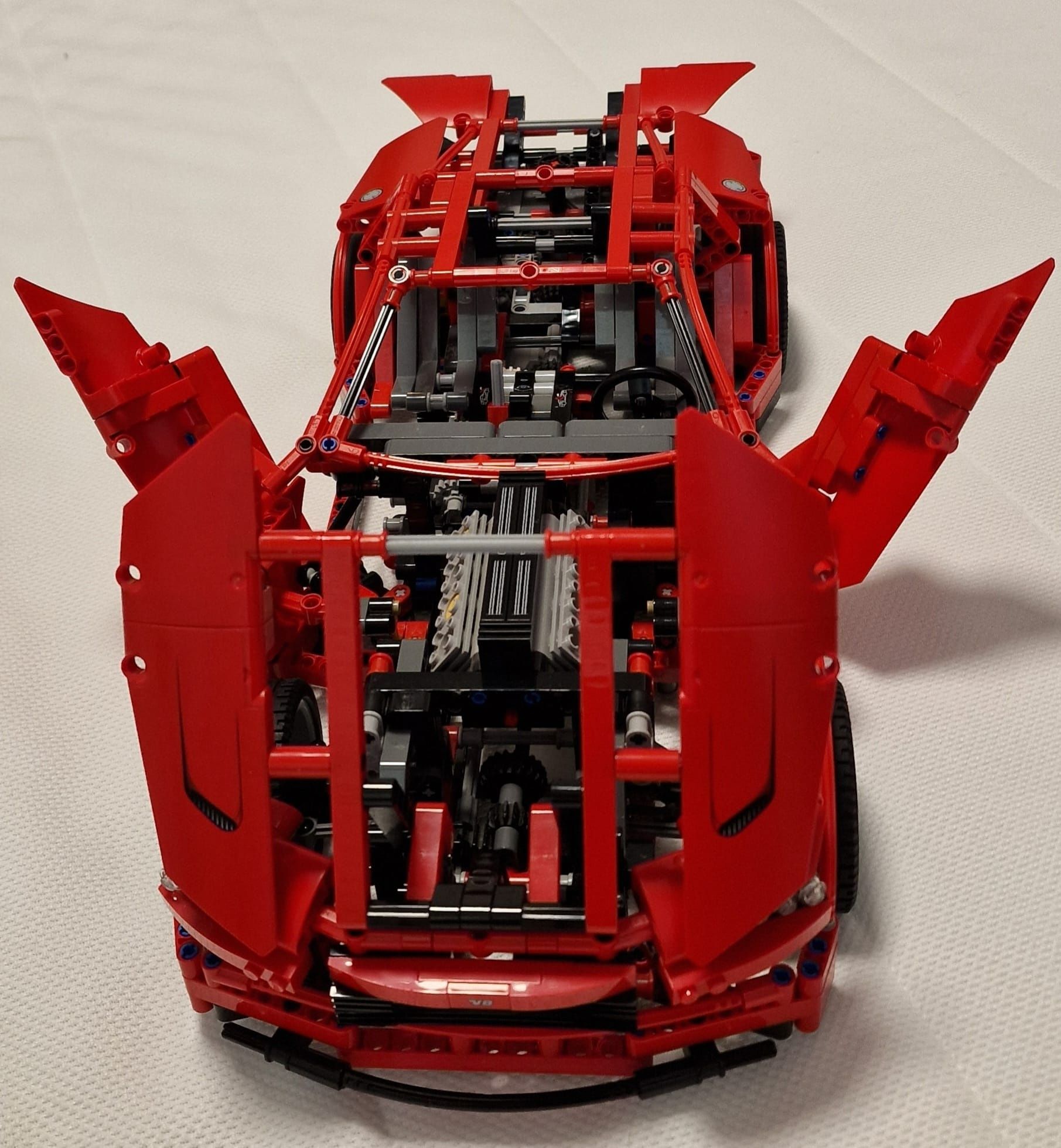 Vand Lego Technic 8070 Supercar impecabil Medias • OLX.ro