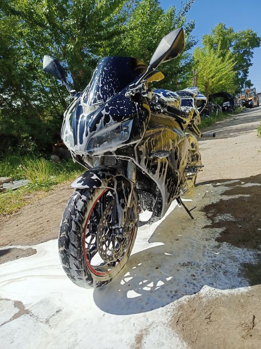 Мотоцикл в хорошие лапки