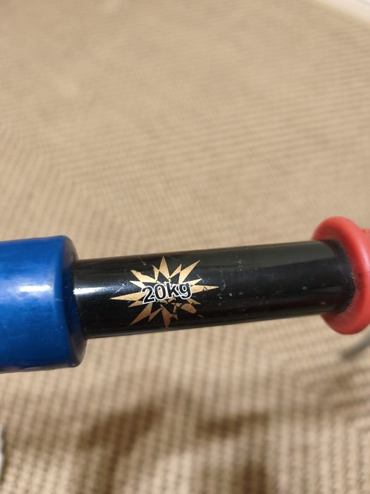 Эспандер. Тренажёр для рук и груди.