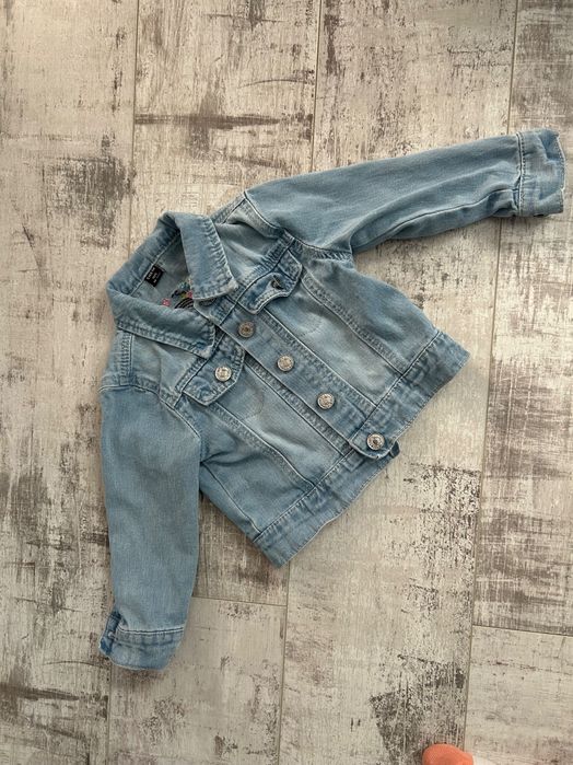 Дънкови якета и дрехи за момиче