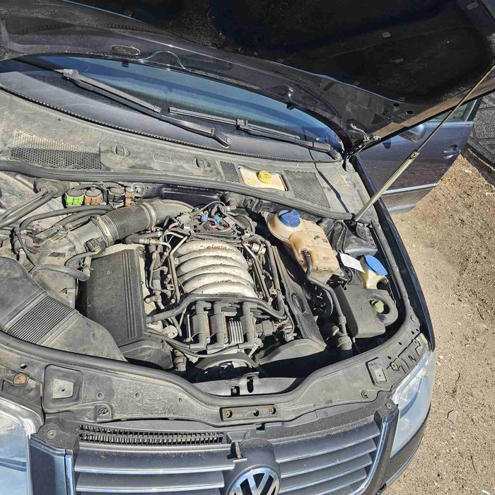 Продавам пасат B5.5 V6 193кс. 4x4   на ЧАСТИ