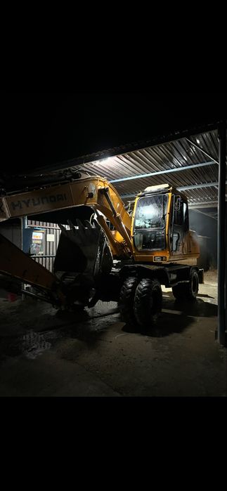 Hyundai ekskavator w130