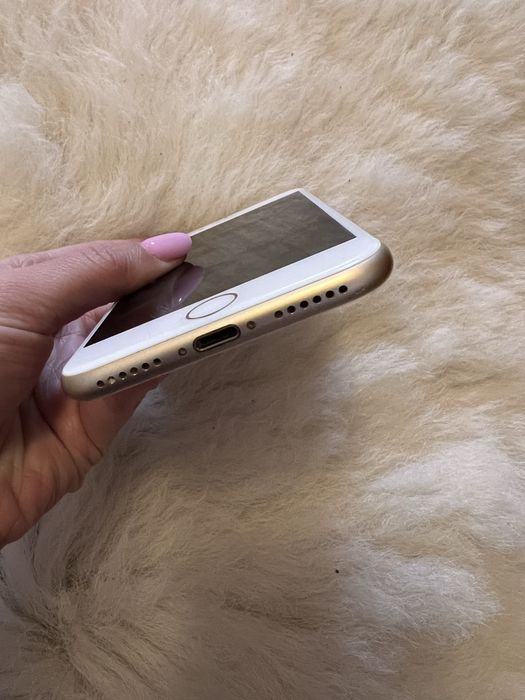 iPhone 7 / 32 GB