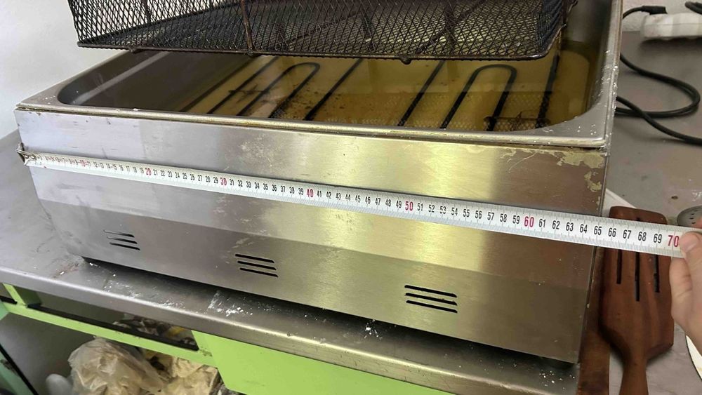 Фритюрник на ток професионален за понички, мекици, пирошки за пържене