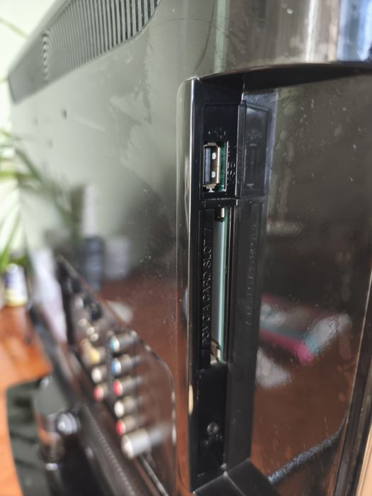 Tv led LG diagonală 54 cm