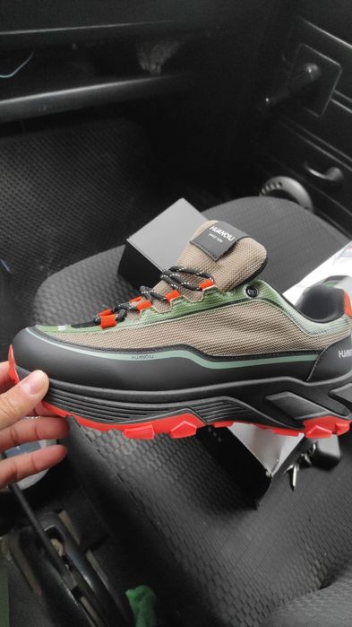 Продам кросовки новый